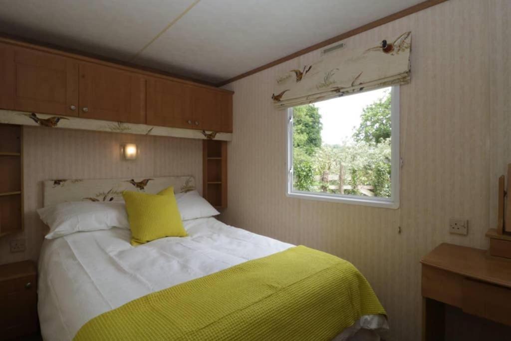 סומרטון The Nest - Family Friendly Caravan Nr Glastonbury & Street מראה חיצוני תמונה