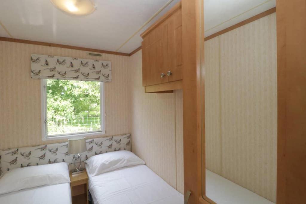 סומרטון The Nest - Family Friendly Caravan Nr Glastonbury & Street מראה חיצוני תמונה